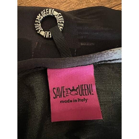 Save the Queen Italy Art Print Lace Sleeve Dress Red Black Long Sleeve Y2K L - Picture 8 of 8